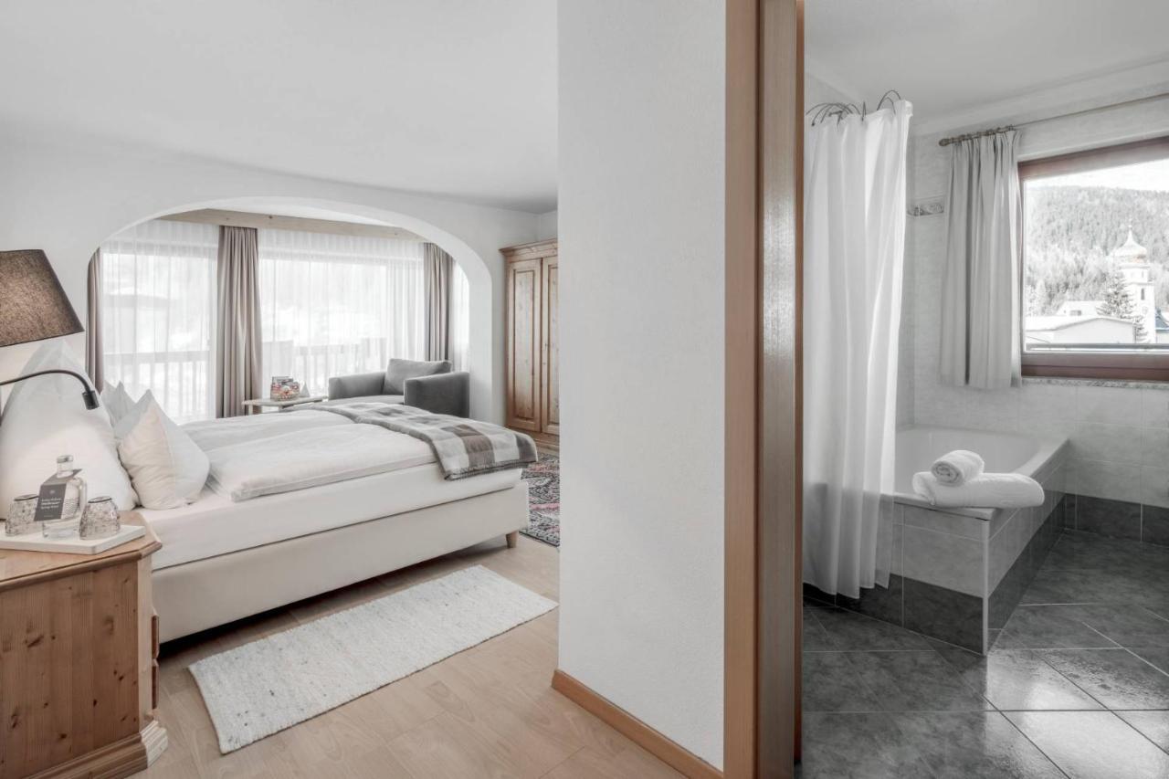 Hotel Conturines San Cassiano  Ngoại thất bức ảnh